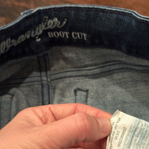 Wrangler boot cut jeans - Picture 5 of 5